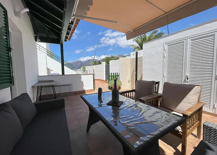 Newly Renovated Apartment With 2 Terrace, 2 Bedroom, 5Min Beach