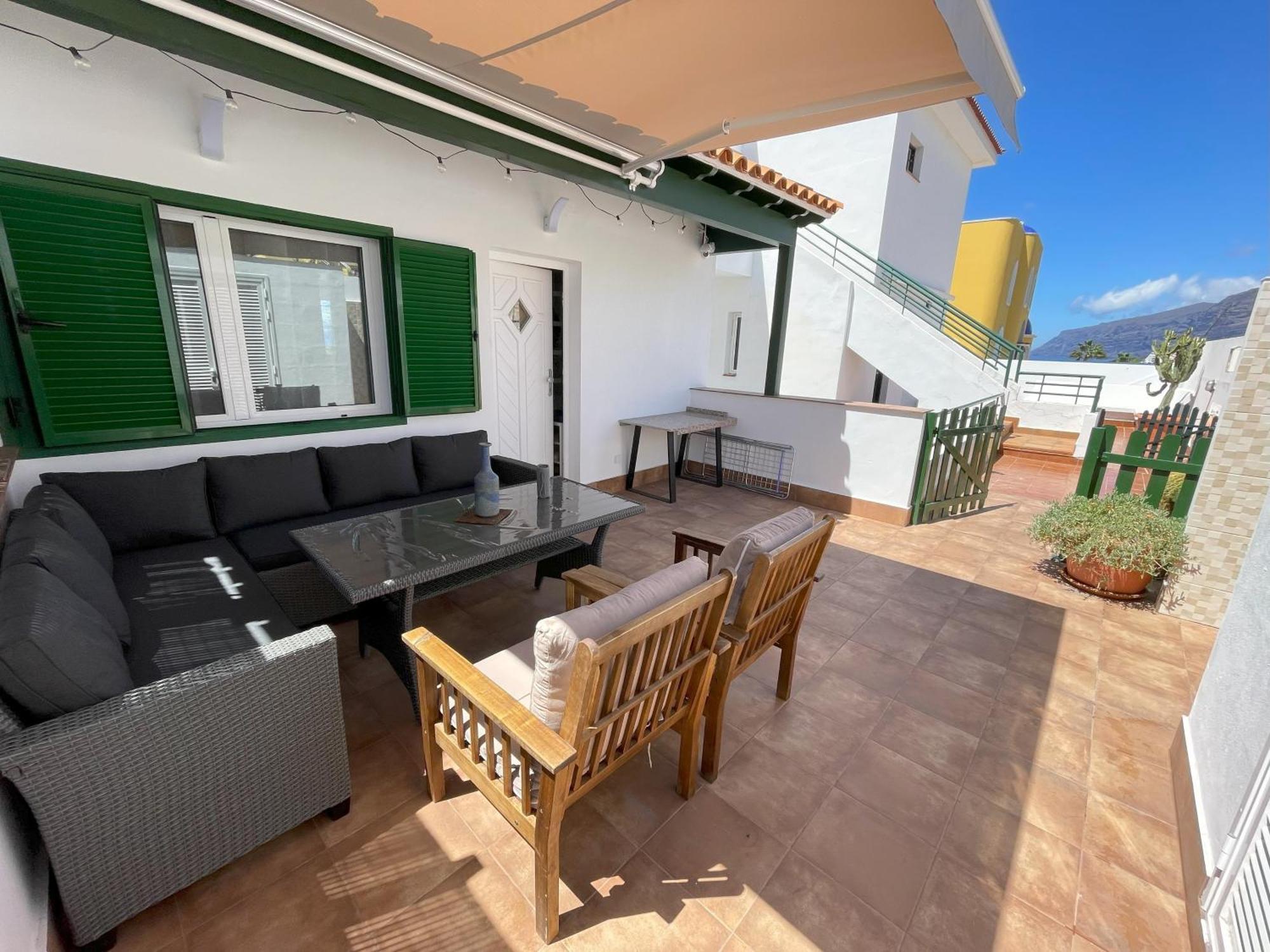 Newly Renovated With 2 Terrace, 2 Bedroom, 5min *